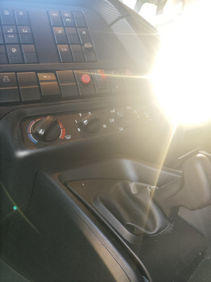 IVECO STRALIS AD 260S31 Y/P - Kotalni prekucni tovornjak: slika 5 IVECO STRALIS AD 260S31 Y/P - Kotalni prekucni tovornjak: slika 5