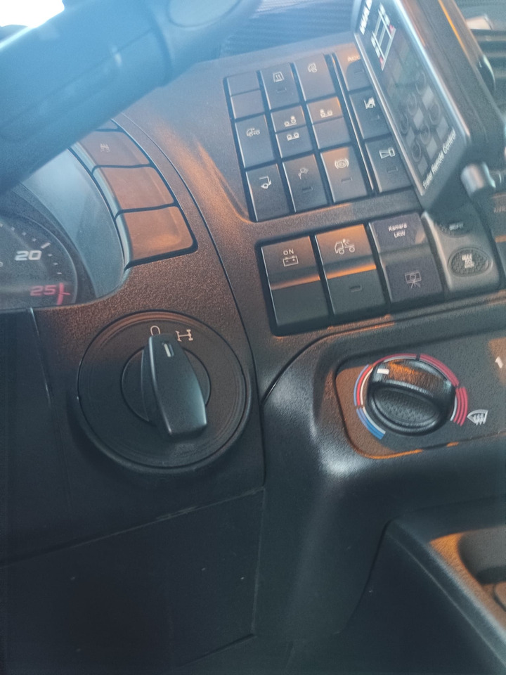 IVECO STRALIS AS 260S46 - Tovornjak s kesonom: slika 2 IVECO STRALIS AS 260S46 - Tovornjak s kesonom: slika 2