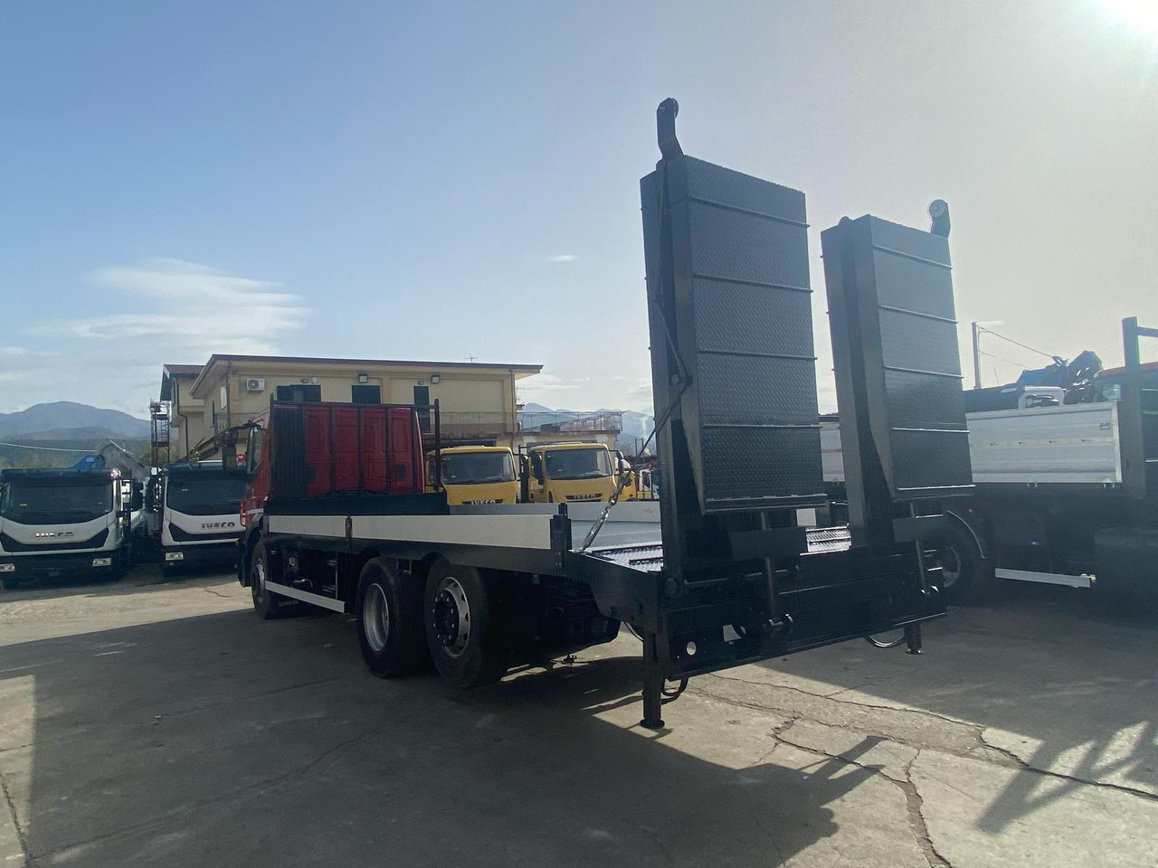 Tovornjak s kesonom IVECO STRALIS CUBE 260S31: slika 25