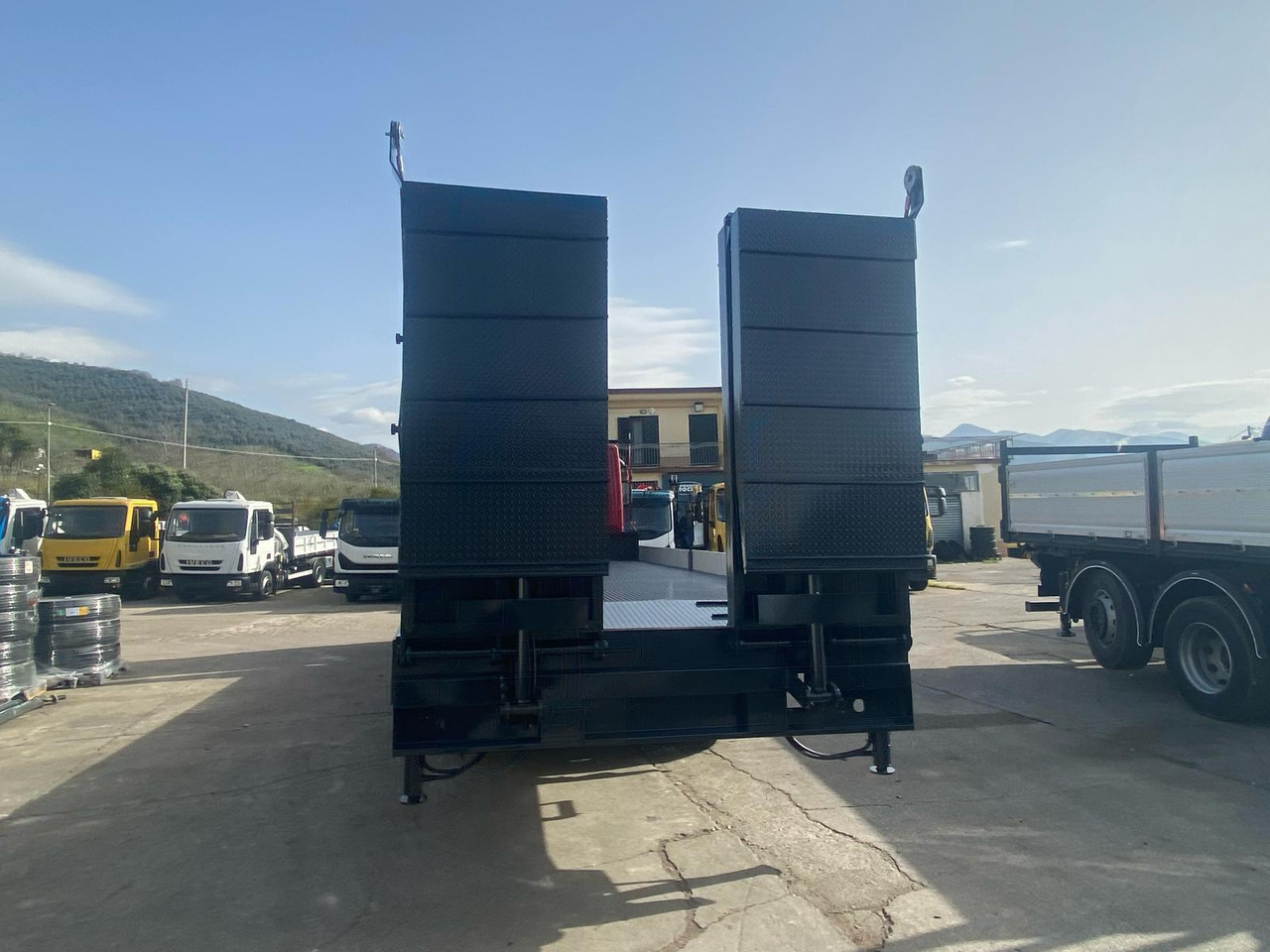 Tovornjak s kesonom IVECO STRALIS CUBE 260S31: slika 23