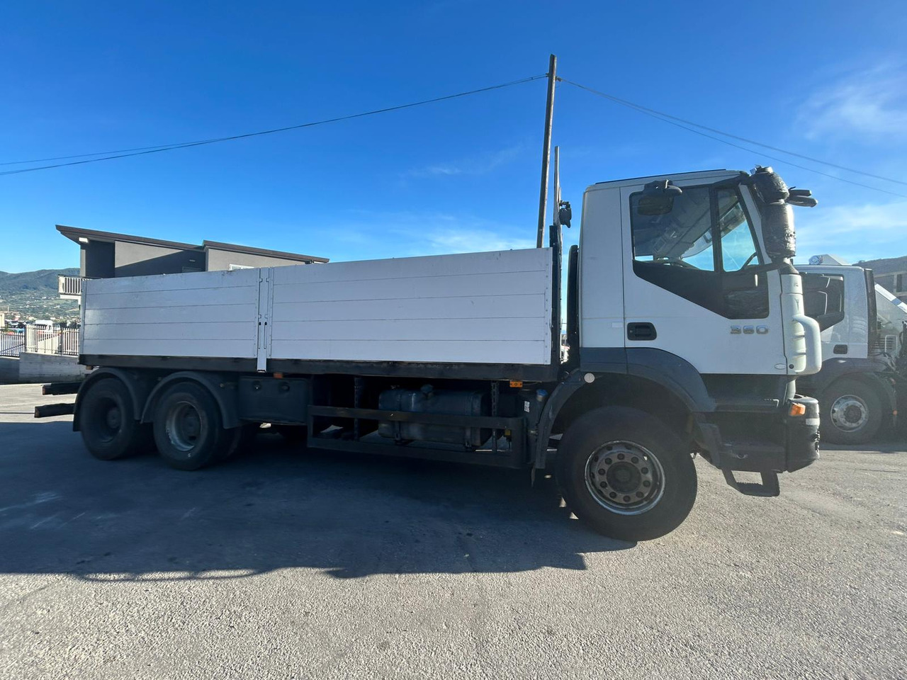 IVECO TRAKKER 260T36 - Tovornjak s kesonom: slika 5 IVECO TRAKKER 260T36 - Tovornjak s kesonom: slika 5