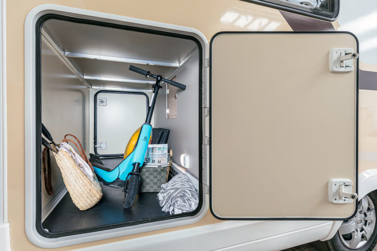 Alkoven avtodom AHORN Canada AD | Verfügbar ab 09/25: slika 12 Alkoven avtodom AHORN Canada AD | Verfügbar ab 09/25: slika 12