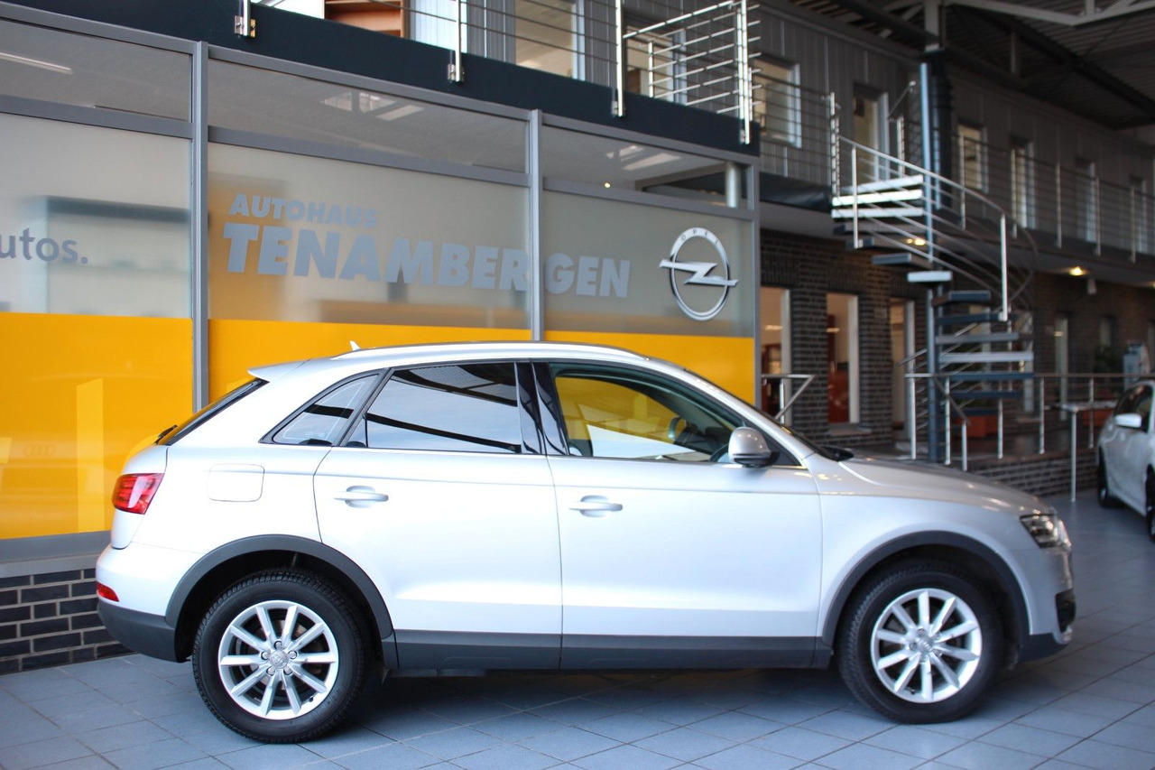 Audi Q3 2.0 TDI quattro Xenon Navi Sitzheizung AHK - SUV: slika 3 Audi Q3 2.0 TDI quattro Xenon Navi Sitzheizung AHK - SUV: slika 3