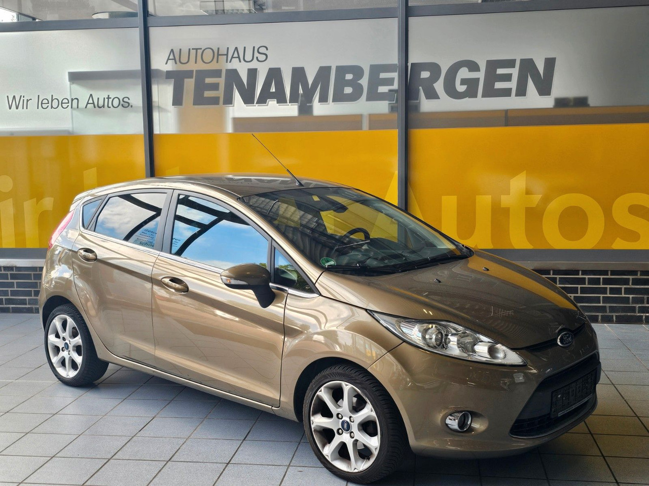 Ford Fiesta Titanium SHZ USB frischer TÜV - Avtomobil: slika 1 Ford Fiesta Titanium SHZ USB frischer TÜV - Avtomobil: slika 1
