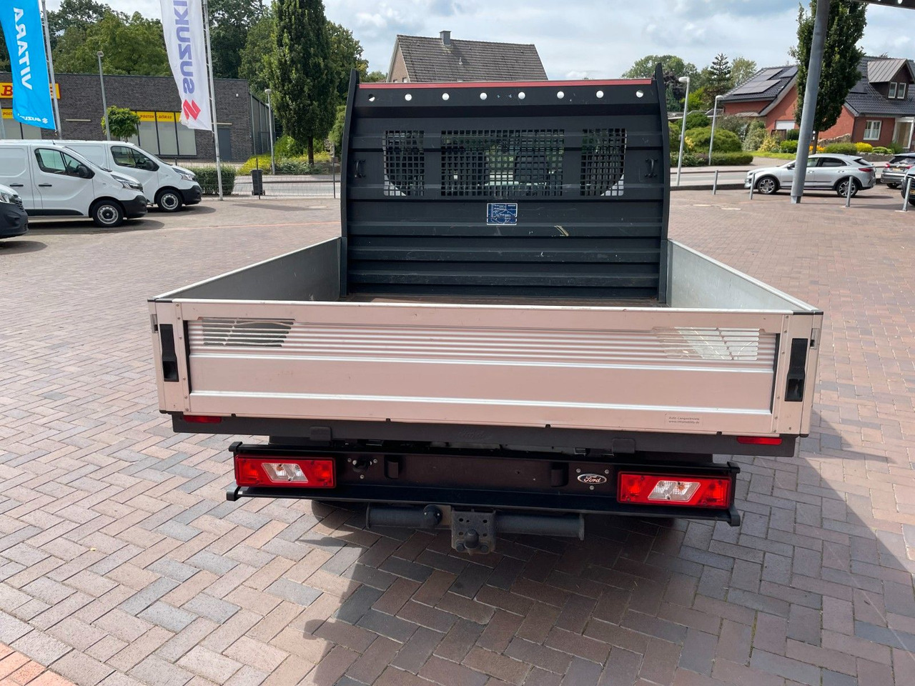Ford Transit Pritsche 2,0 310 L2 DoKa Klima DAB AHK - Dostavno vozilo s kesonom, Dostavno vozilo z dvojno kabino: slika 3 Ford Transit Pritsche 2,0 310 L2 DoKa Klima DAB AHK - Dostavno vozilo s kesonom, Dostavno vozilo z dvojno kabino: slika 3