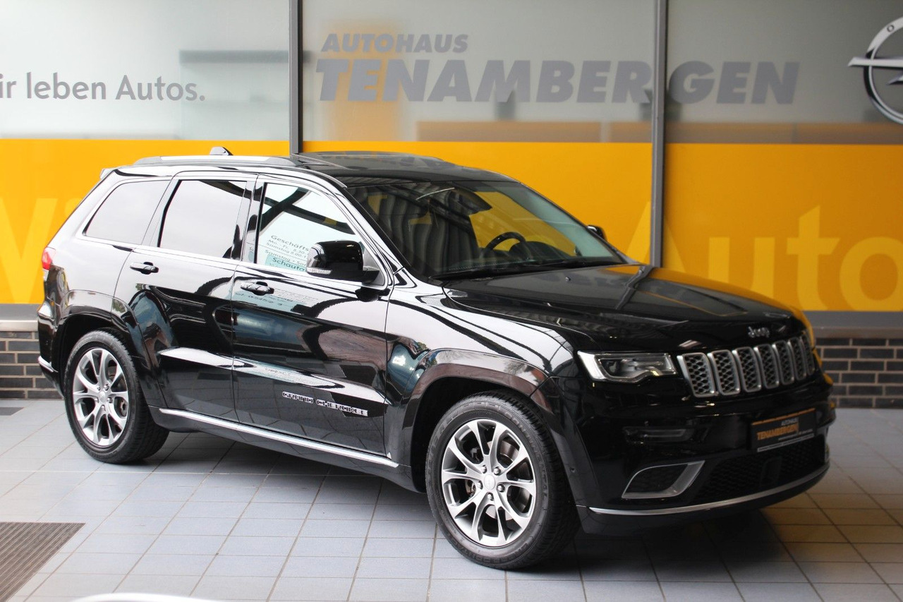 Jeep Grand Cherokee 3.0 CRD Summit H&K Pano DVD ACC - SUV: slika 1 Jeep Grand Cherokee 3.0 CRD Summit H&K Pano DVD ACC - SUV: slika 1