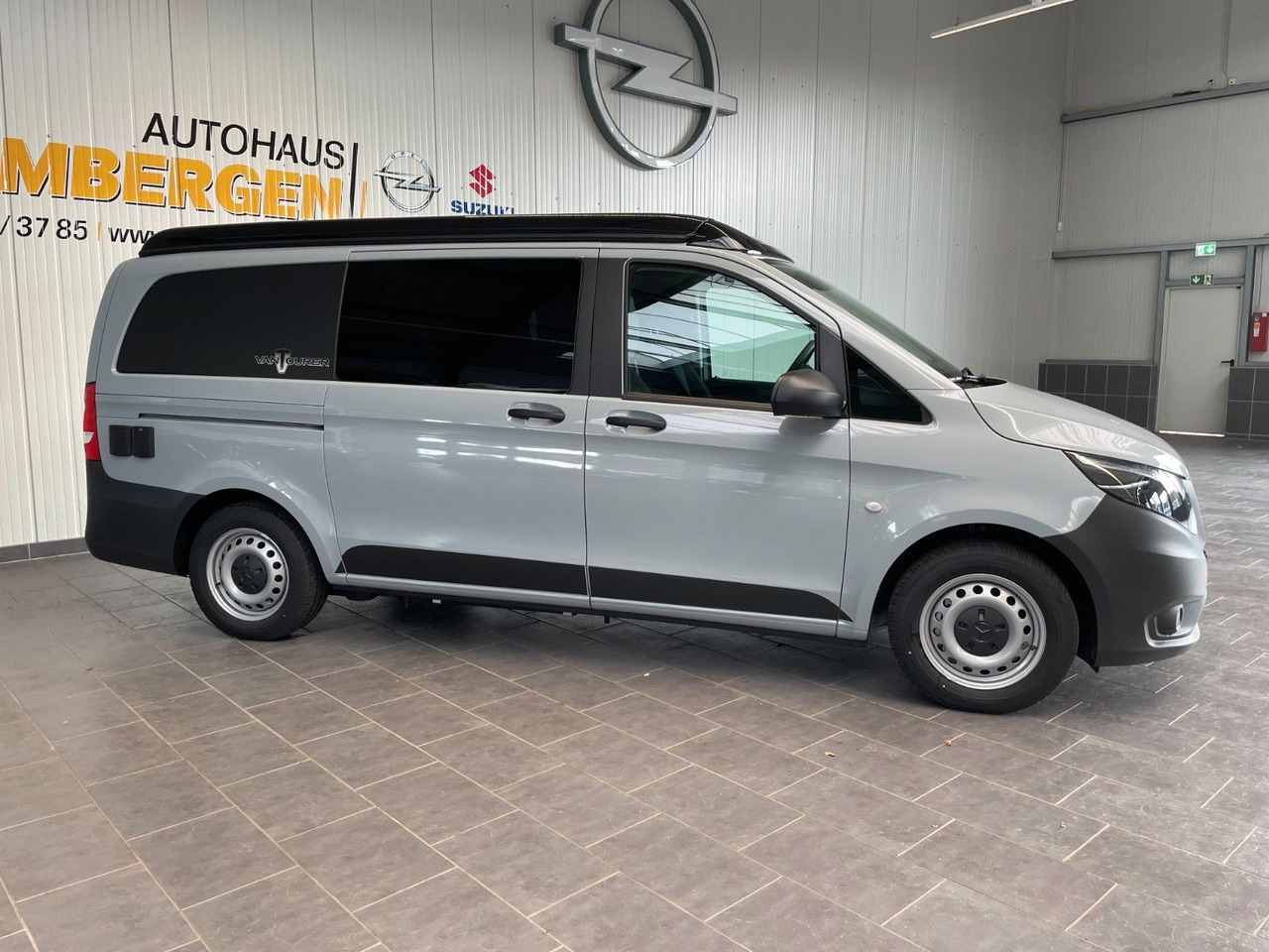 Mercedes-Benz Vito VanTourer Urban "Comfort" Camper Küche AHK - Kombi avtodom: slika 3 Mercedes-Benz Vito VanTourer Urban "Comfort" Camper Küche AHK - Kombi avtodom: slika 3