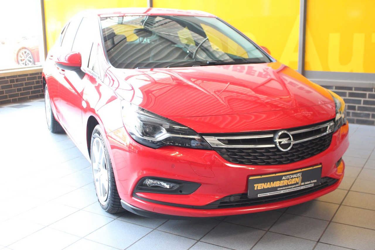 Opel Astra K Lim. Innovation Navi Voll-LED Kamera - Limuzina: slika 2 Opel Astra K Lim. Innovation Navi Voll-LED Kamera - Limuzina: slika 2