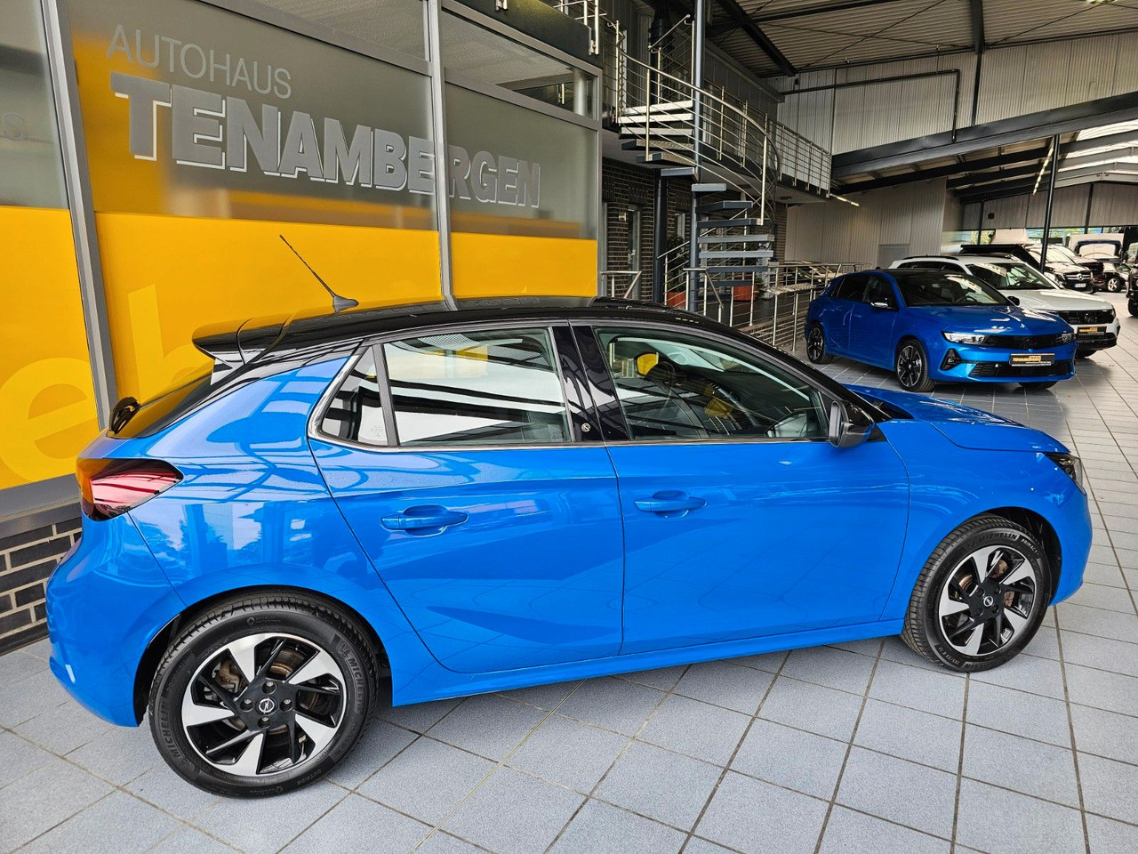 Opel Corsa F Elegance Sommer+Winterreifen +Wärmepumpe - Avtomobil: slika 2 Opel Corsa F Elegance Sommer+Winterreifen +Wärmepumpe - Avtomobil: slika 2