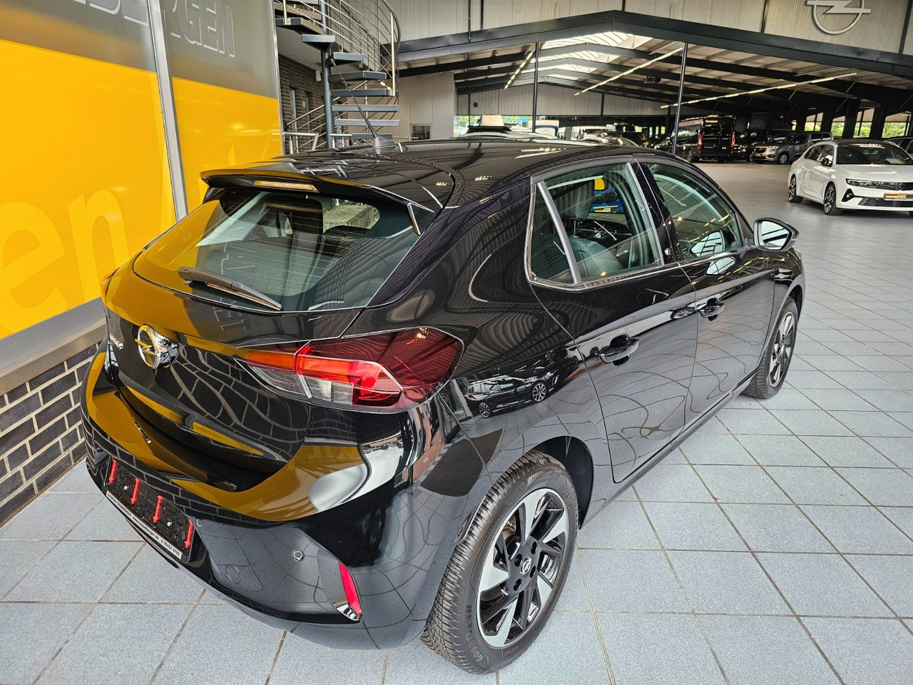 Opel Corsa F e Elegance Navi Pro SHZ LED 50KW DAB - Avtomobil: slika 3 Opel Corsa F e Elegance Navi Pro SHZ LED 50KW DAB - Avtomobil: slika 3