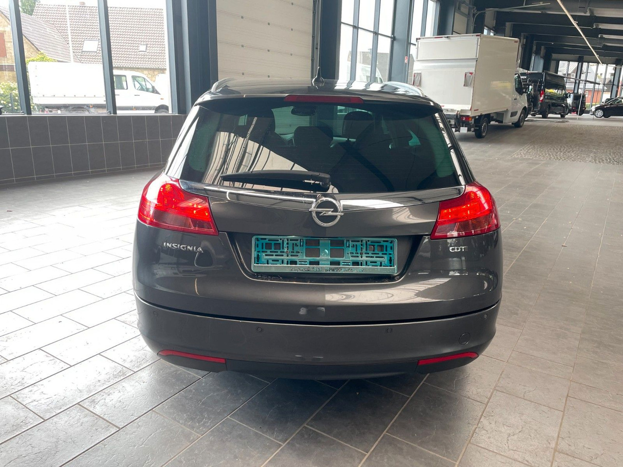 Opel Insignia A Sports Tourer 150 Jahre Opel AHK - Karavan: slika 5 Opel Insignia A Sports Tourer 150 Jahre Opel AHK - Karavan: slika 5