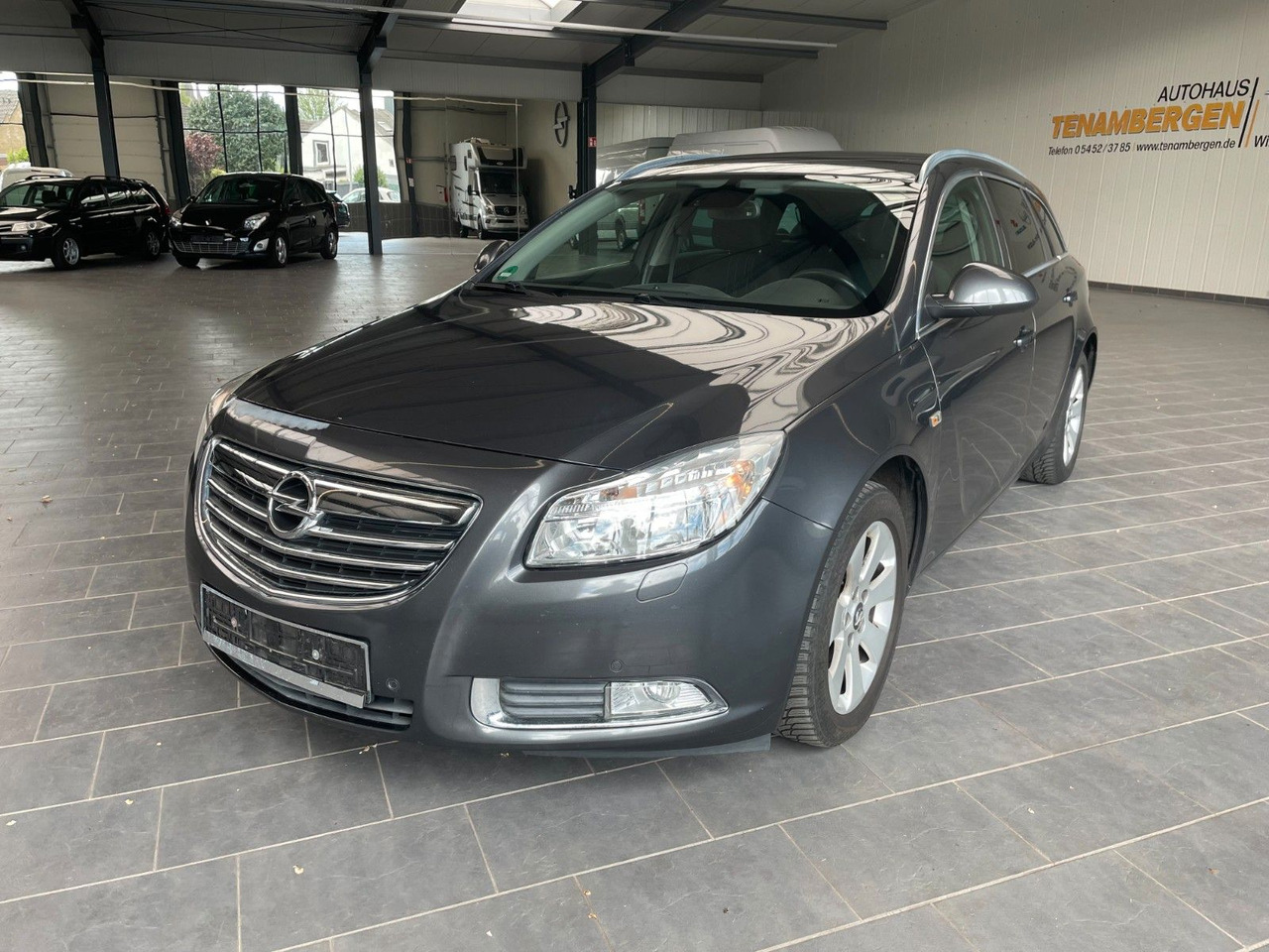 Opel Insignia A Sports Tourer 150 Jahre Opel AHK - Karavan: slika 2 Opel Insignia A Sports Tourer 150 Jahre Opel AHK - Karavan: slika 2