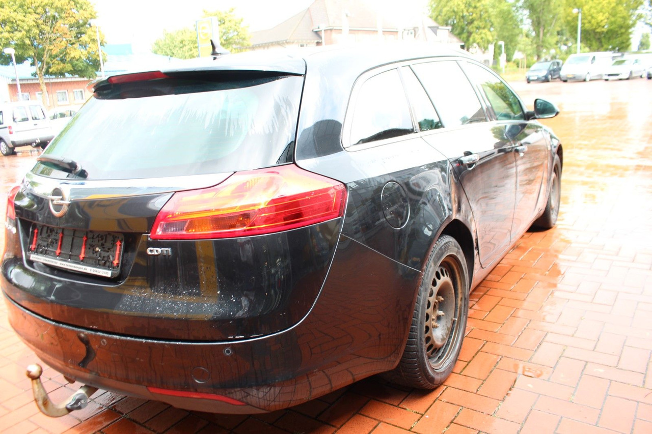 Opel Insignia A Sports Tourer Innovation - Karavan: slika 5 Opel Insignia A Sports Tourer Innovation - Karavan: slika 5