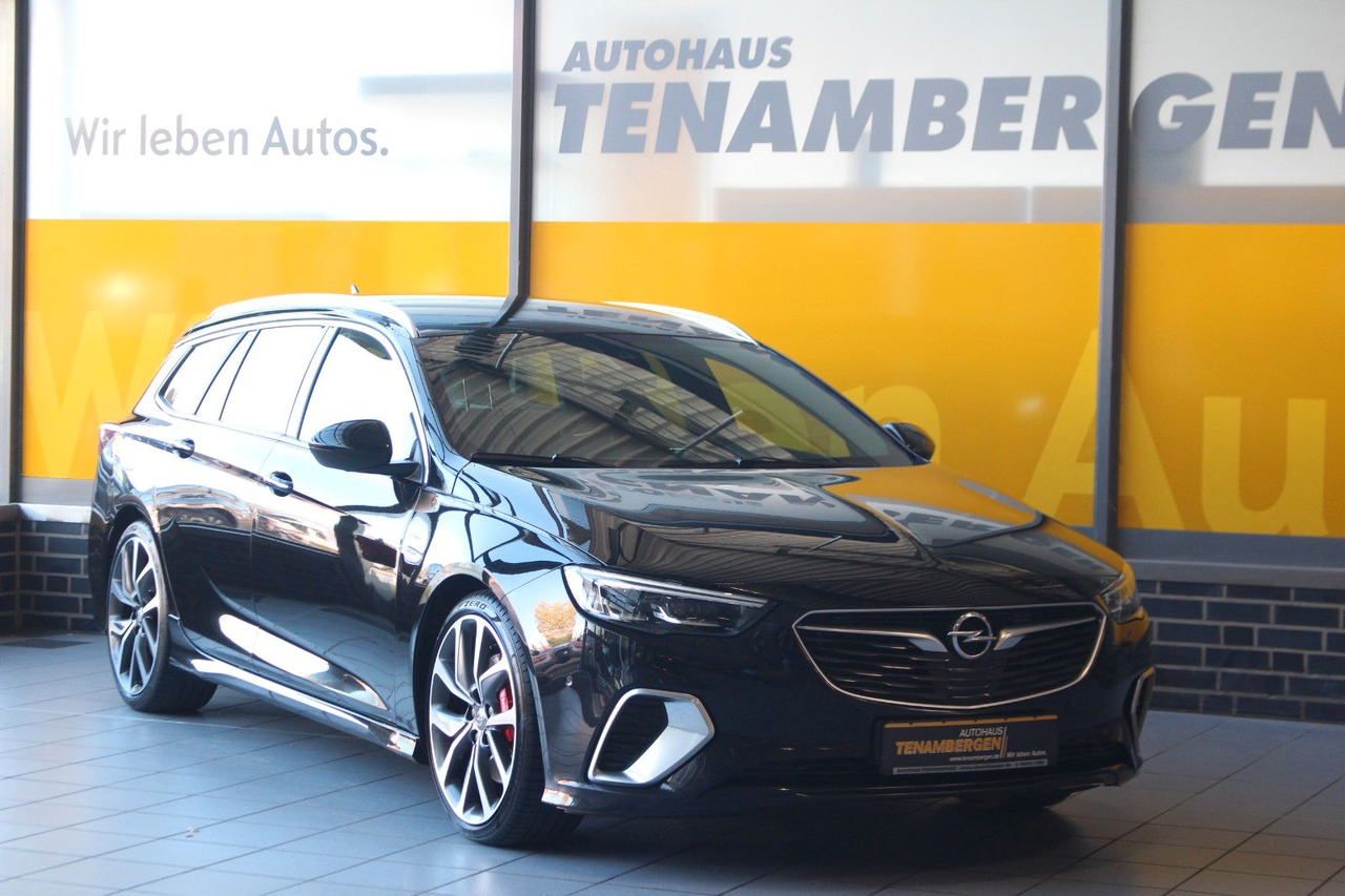 Opel Insignia B Sports Tourer GSi 4x4 Massage Bose - Karavan: slika 2 Opel Insignia B Sports Tourer GSi 4x4 Massage Bose - Karavan: slika 2