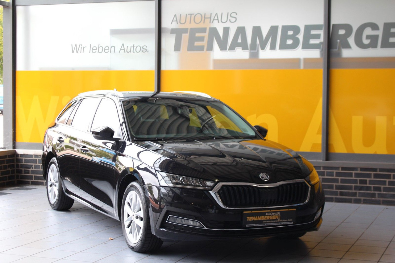 Skoda Octavia Combi 2.0 TDI DSG Style Pano LED AHK ACC - Karavan: slika 2 Skoda Octavia Combi 2.0 TDI DSG Style Pano LED AHK ACC - Karavan: slika 2