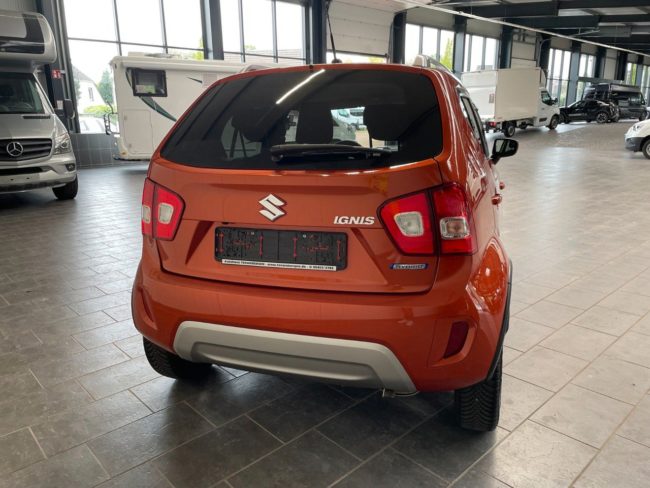 Suzuki Ignis 1.2 Comfort /Hybrid/Automatik/DAB/Navi - Avtomobil: slika 4 Suzuki Ignis 1.2 Comfort /Hybrid/Automatik/DAB/Navi - Avtomobil: slika 4