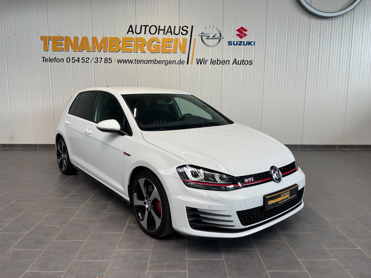 Volkswagen Golf VII GTI Performance BMT /Alu -Winterreifen - Limuzina: slika 1 Volkswagen Golf VII GTI Performance BMT /Alu -Winterreifen - Limuzina: slika 1