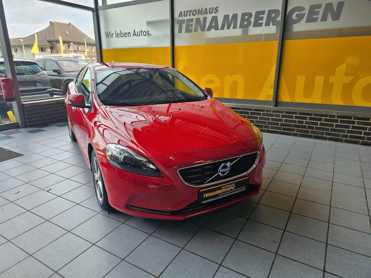 Volvo V40 You! Xenon Sitzheizung Freisprecheinrichtung - Limuzina: slika 2 Volvo V40 You! Xenon Sitzheizung Freisprecheinrichtung - Limuzina: slika 2