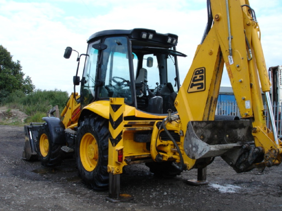 JCB 3CX CONTRACTOR - Bager nakladalec: slika 4 JCB 3CX CONTRACTOR - Bager nakladalec: slika 4