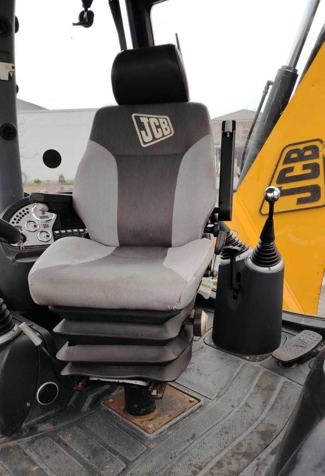 Bager nakladalec JCB 3CX: slika 10