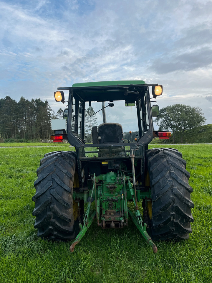 JOHN DEERE 1950 - Traktor: slika 3 JOHN DEERE 1950 - Traktor: slika 3