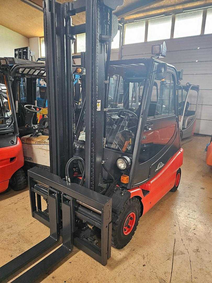 Linde E25S-03 - Električni viličar: slika 2 Linde E25S-03 - Električni viličar: slika 2