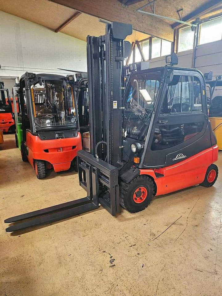 Linde E25S-03 - Električni viličar: slika 3 Linde E25S-03 - Električni viličar: slika 3