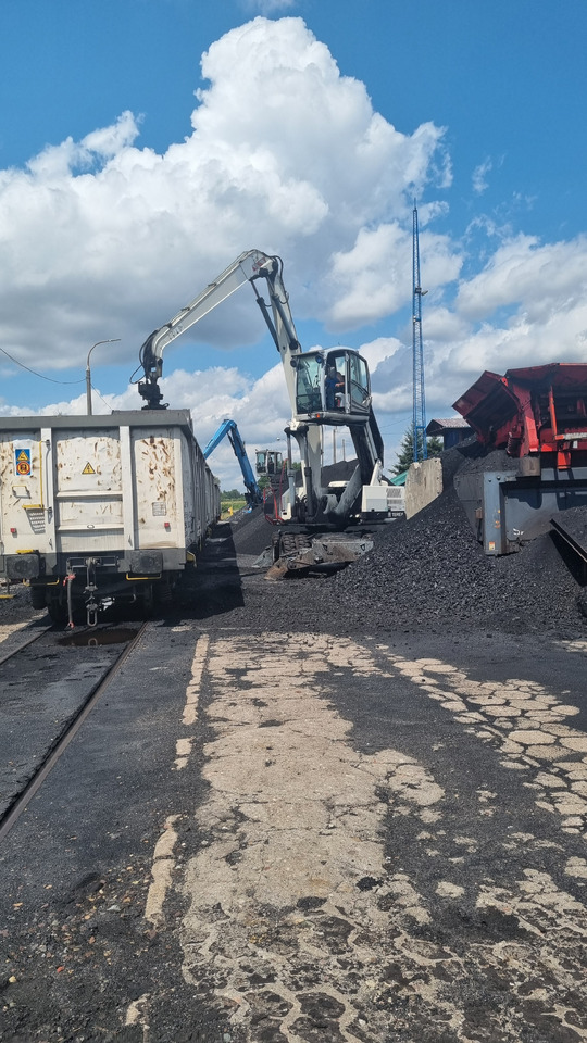 Terex TM 230 - Bager za prekladanje primarnih/ Sekundarnih surovin: slika 2 Terex TM 230 - Bager za prekladanje primarnih/ Sekundarnih surovin: slika 2