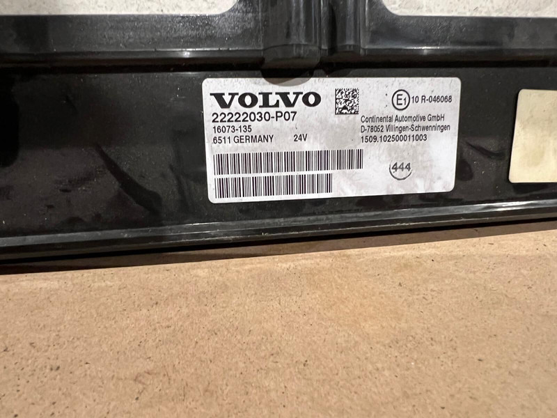 Continental FH4 - Armaturna plošča: slika 5 Continental FH4 - Armaturna plošča: slika 5