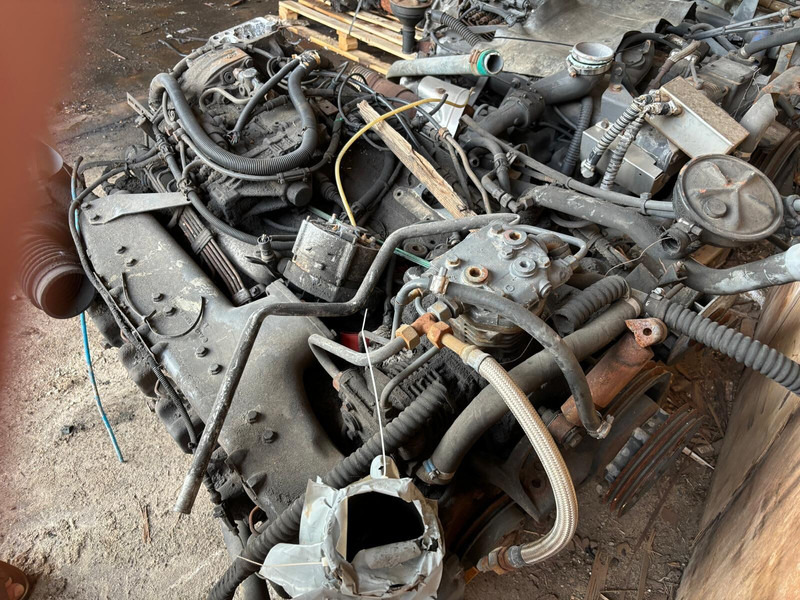 Mercedes-Benz O405 - Motor: slika 2 Mercedes-Benz O405 - Motor: slika 2