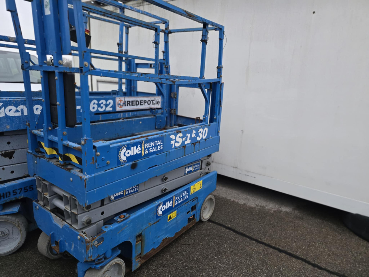 GENIE GS 1530 - Škarjasta dvižna ploščad: slika 1 GENIE GS 1530 - Škarjasta dvižna ploščad: slika 1