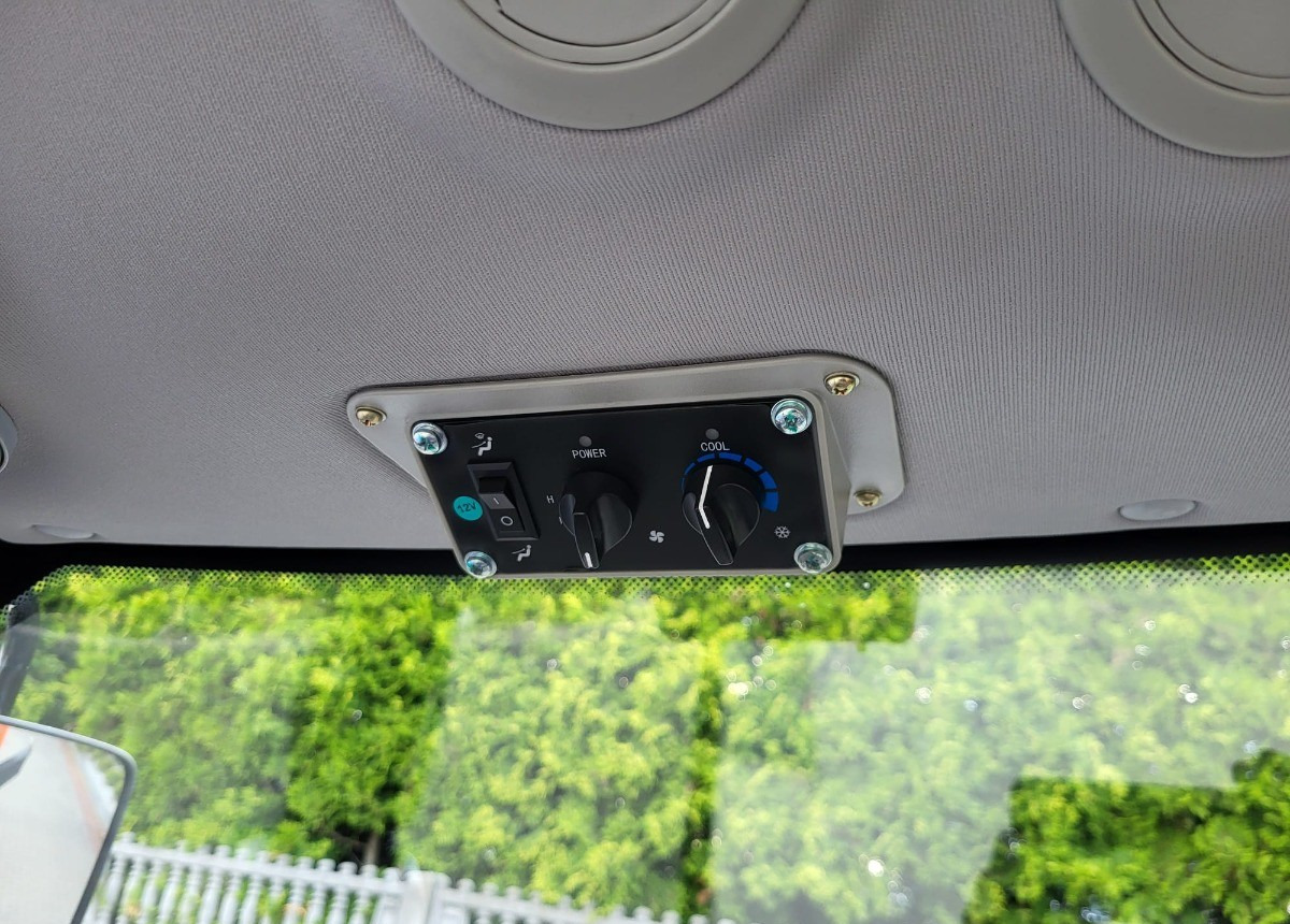 Nov Gozdarski kombajn LOVOL Zestaw Traktor LOVOL M755 Przyczepa do drewna BMF 8TPro Stan Nowy Fabryczny: slika 16