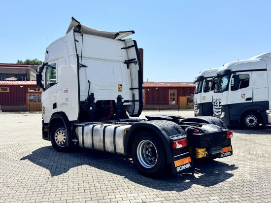 Scania R450 3 Stück verfügbar DC 13 164 Euro 6 Highline Retarder - Vlačilec: slika 4 Scania R450 3 Stück verfügbar DC 13 164 Euro 6 Highline Retarder - Vlačilec: slika 4