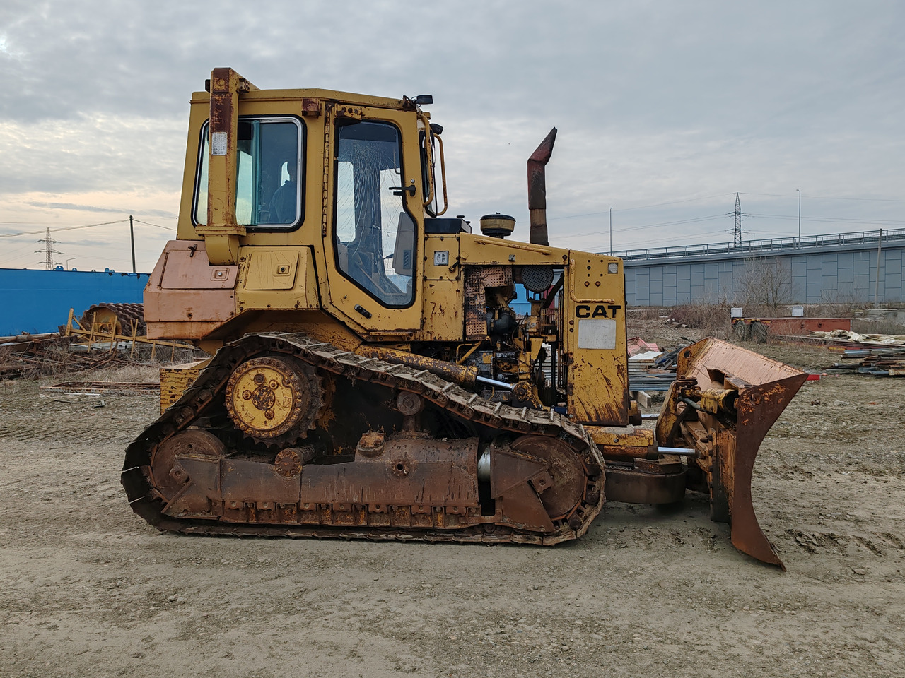 Caterpillar D4H - Buldožer: slika 4 Caterpillar D4H - Buldožer: slika 4