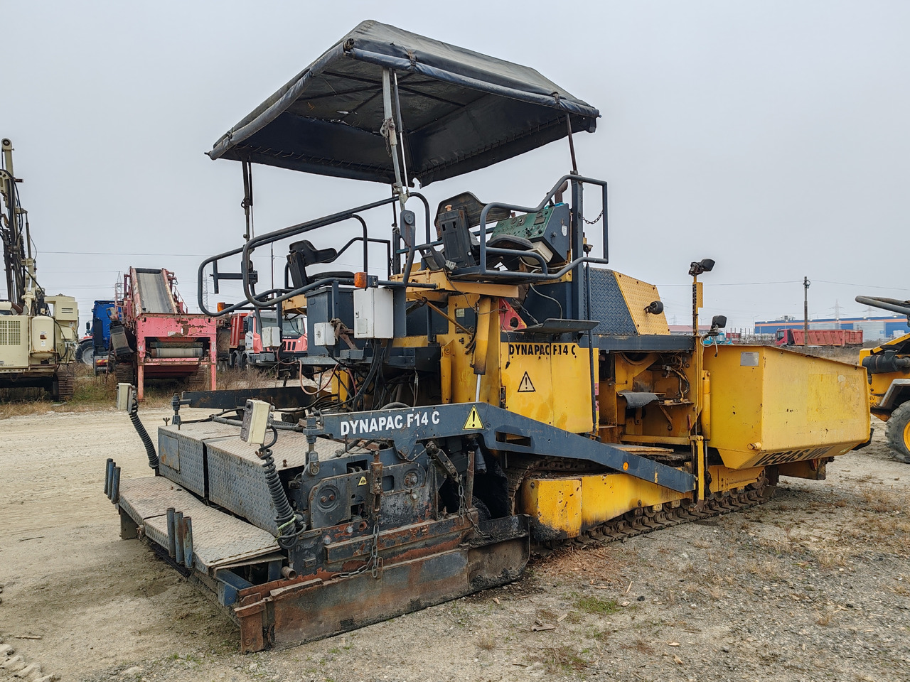 Dynapac F14C - Brizgalka za bitumen: slika 3 Dynapac F14C - Brizgalka za bitumen: slika 3
