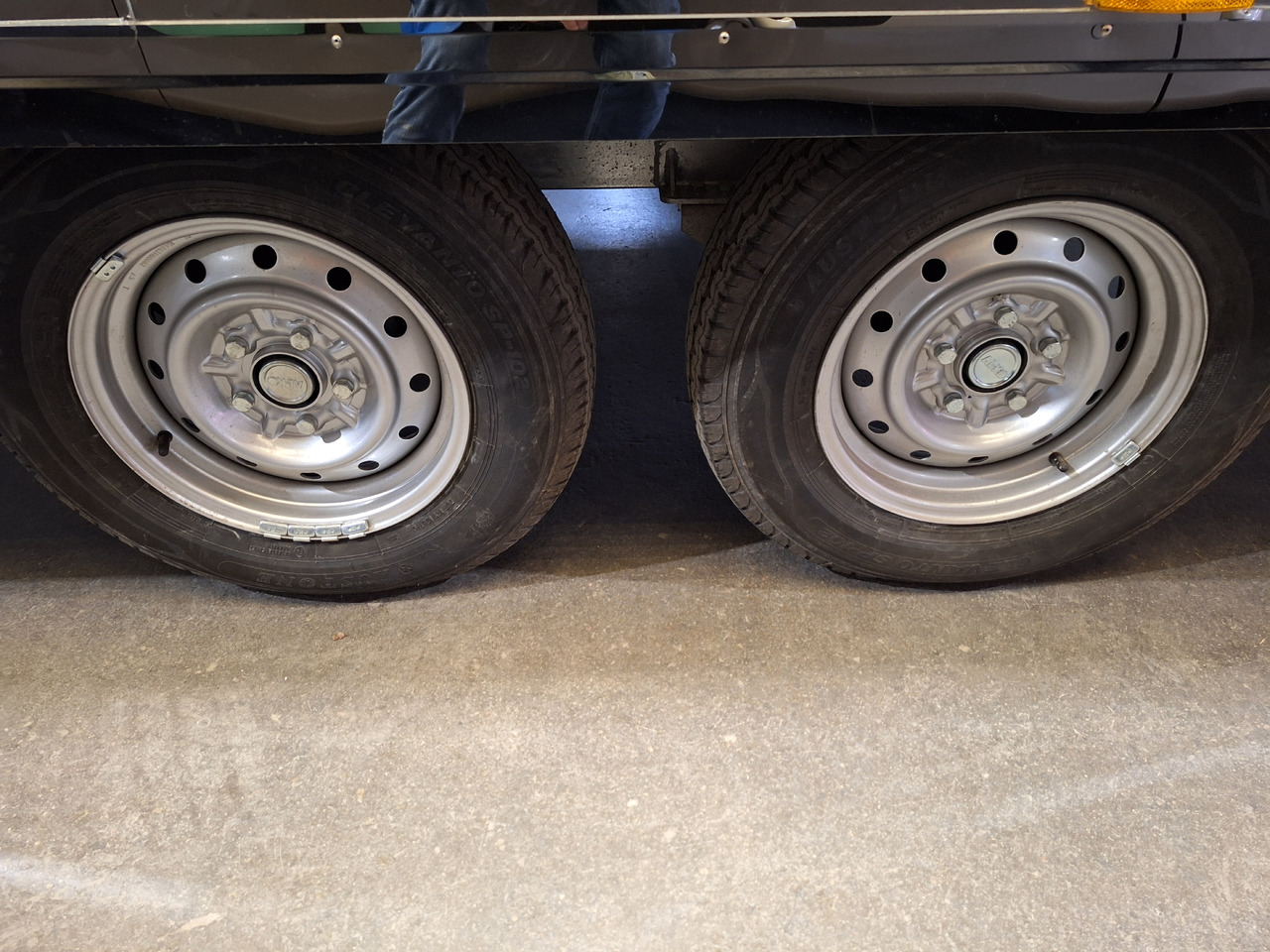 Deli Star Trailer 6000 Flower & General Sales - EU Standards - Prikolica s hrano: slika 3 Deli Star Trailer 6000 Flower & General Sales - EU Standards - Prikolica s hrano: slika 3