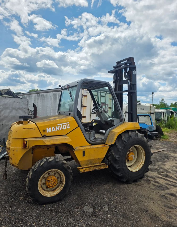 Manitou M26.4 Terenowy 4x4 5,5m - Terenski viličar: slika 5 Manitou M26.4 Terenowy 4x4 5,5m - Terenski viličar: slika 5