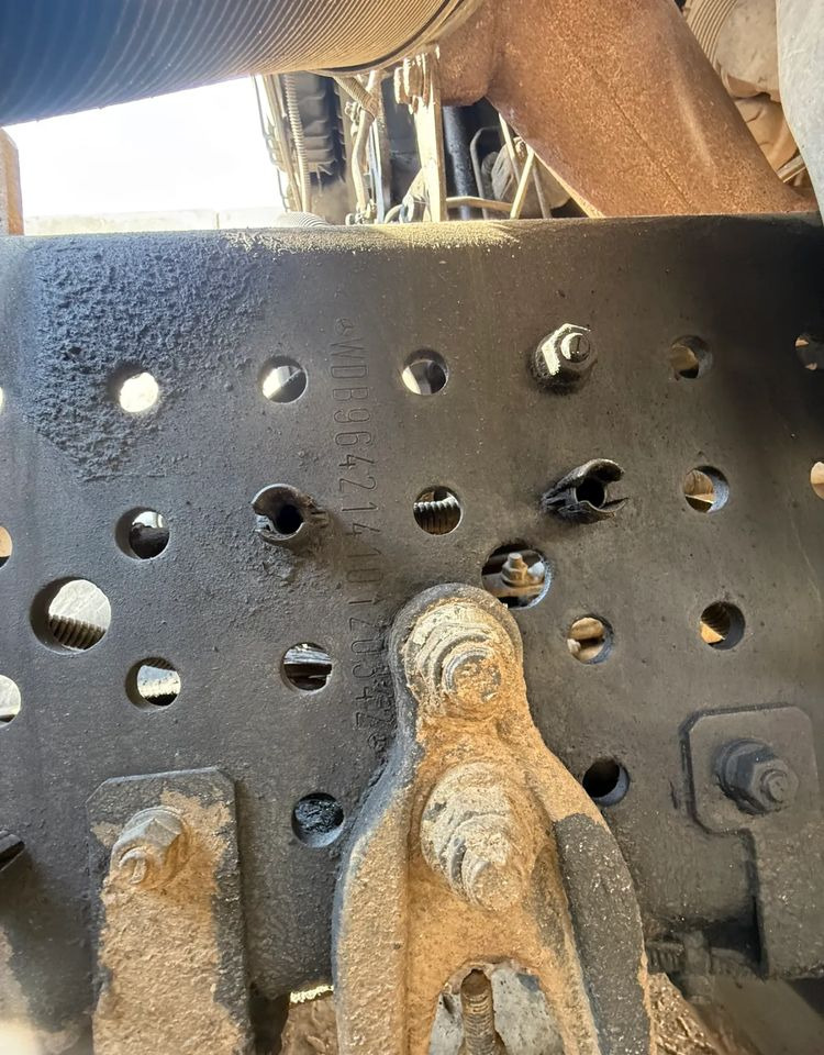 Mercedes-Benz Arocs 2640 - Kotalni prekucni tovornjak: slika 5 Mercedes-Benz Arocs 2640 - Kotalni prekucni tovornjak: slika 5