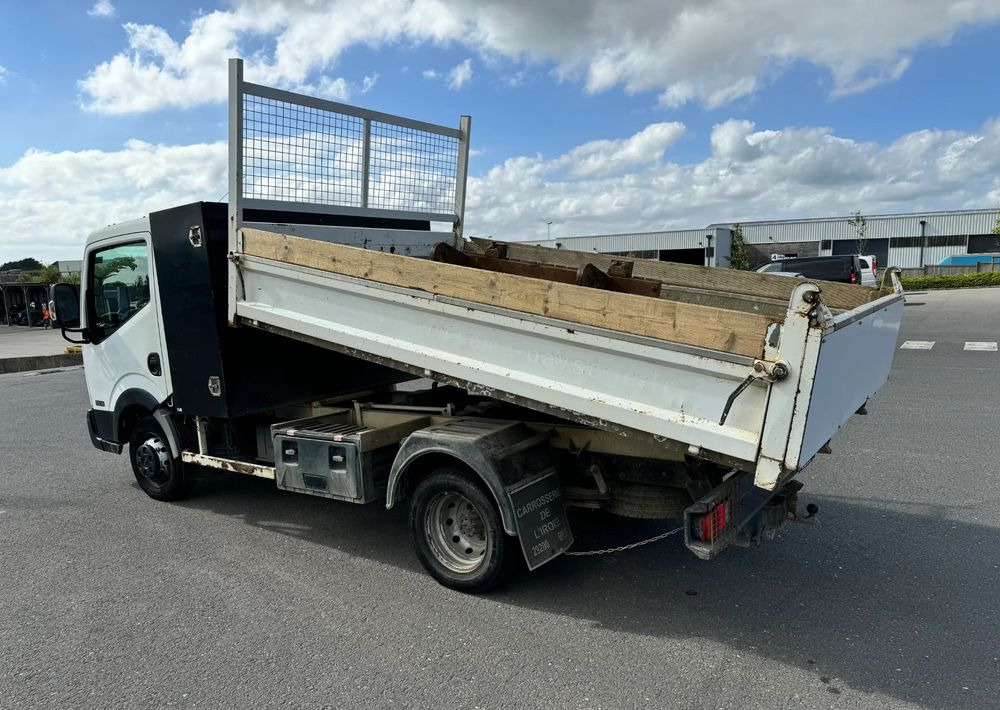 Nissan NT400 - Tovornjak prekucnik: slika 3 Nissan NT400 - Tovornjak prekucnik: slika 3