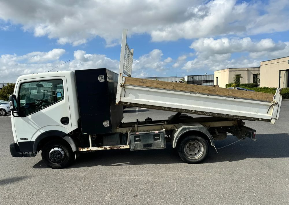 Nissan NT400 - Tovornjak prekucnik: slika 2 Nissan NT400 - Tovornjak prekucnik: slika 2