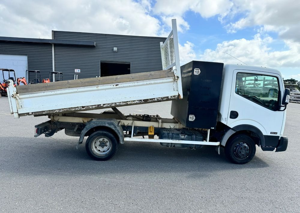 Nissan NT400 - Tovornjak prekucnik: slika 5 Nissan NT400 - Tovornjak prekucnik: slika 5