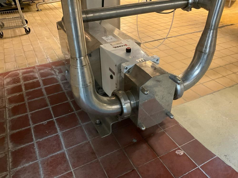 INOXPA SLR 4-100 - Zračni kompresor: slika 2 INOXPA SLR 4-100 - Zračni kompresor: slika 2