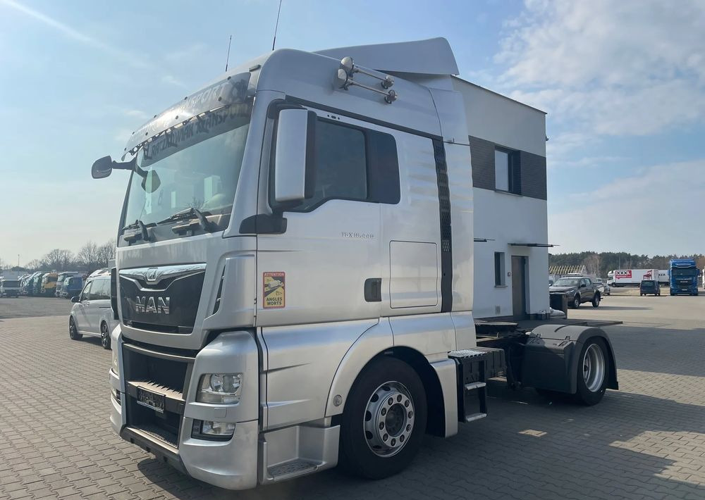 MAN TGX 18.440 LowDeck, Mega - Vlačilec: slika 3 MAN TGX 18.440 LowDeck, Mega - Vlačilec: slika 3