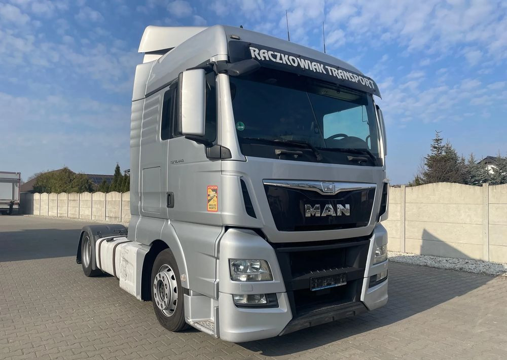 MAN TGX 18.440 LowDeck, Mega - Vlačilec: slika 1 MAN TGX 18.440 LowDeck, Mega - Vlačilec: slika 1