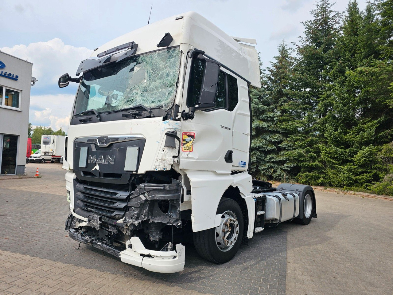 MAN TGX 18.510 XXL INTARDER - Motor , Rahmen 100% OK - Vlačilec: slika 2 MAN TGX 18.510 XXL INTARDER - Motor , Rahmen 100% OK - Vlačilec: slika 2