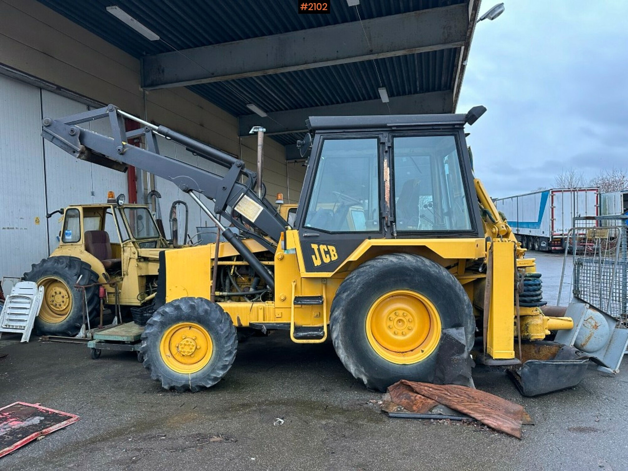 Backhoe loader JCB 3D-4 Rep. object - Traktor: slika 2 Backhoe loader JCB 3D-4 Rep. object - Traktor: slika 2