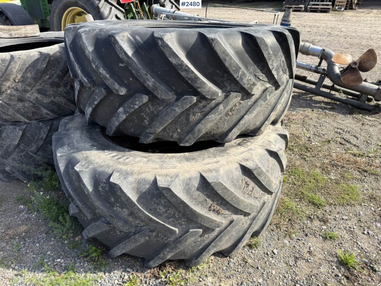 Däck till traktor Michelin fram och bak - Guma za Kmetijski stroj: slika 2 Däck till traktor Michelin fram och bak - Guma za Kmetijski stroj: slika 2