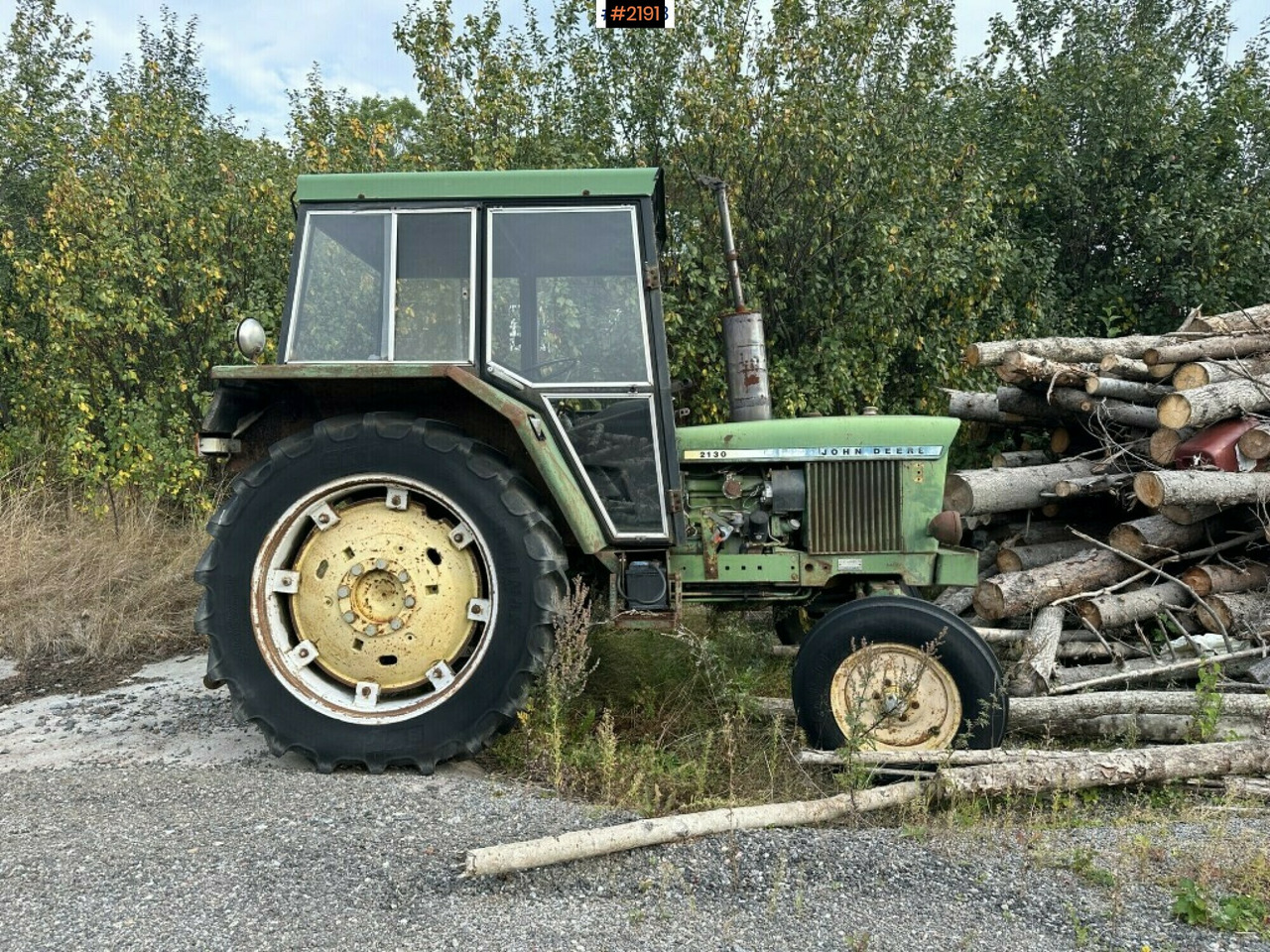 John Deere 2130 Tractor - Traktor: slika 2 John Deere 2130 Tractor - Traktor: slika 2