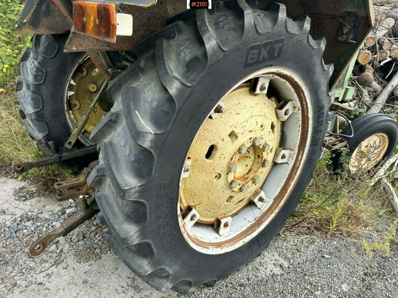 John Deere 2130 Tractor - Traktor: slika 5 John Deere 2130 Tractor - Traktor: slika 5
