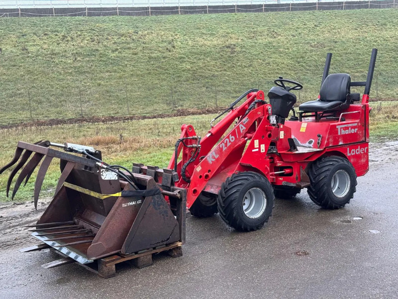 THALER KL 226 A complete incl. set aanbouwdelen - Kompaktni nakladalnik na gosenicah: slika 1 THALER KL 226 A complete incl. set aanbouwdelen - Kompaktni nakladalnik na gosenicah: slika 1